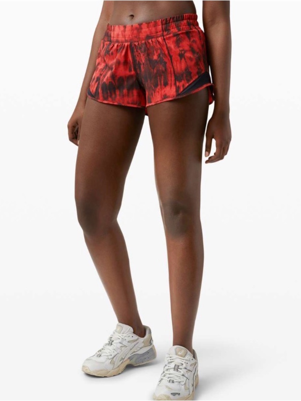 Lululemon Hotty Hot Short II 2.5" Game Day Red Black Tie Dye Size 8